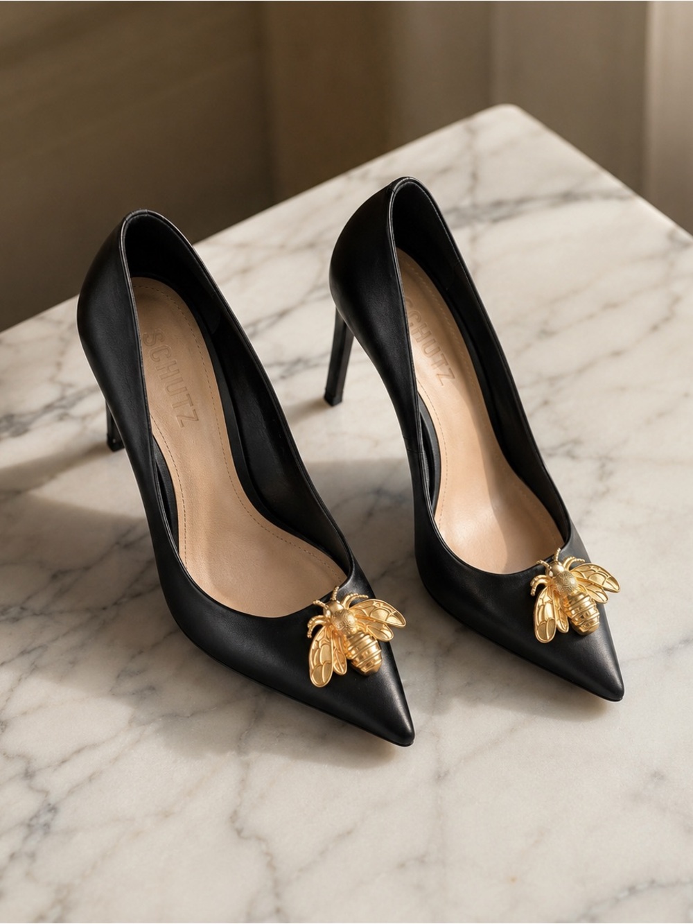 Schutz Black Leather Gold Embellished Pointed Toe Pumps Heels US 8 - Picture 4 of 16